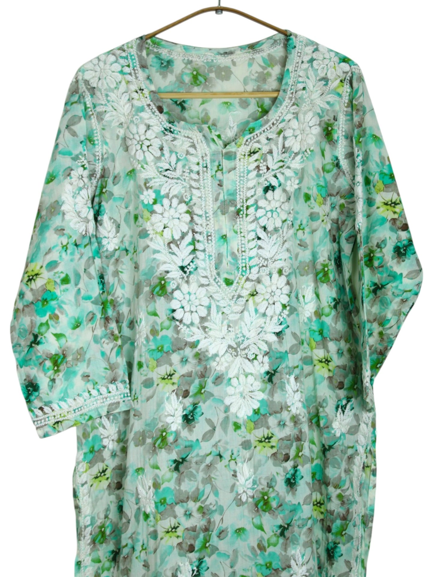 HANA MINT GREEN MULMUL LONG KURTA WITH 3D CHIKANKARI